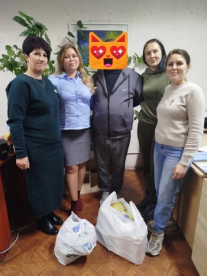 Творчі волонтери міста, що окрилює  вкотре зібрали кошти  на допомогу захисникам України