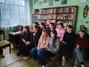 У Центральній публічній бібліотеці  Маловисківської міської ради відбувся захід, присвячений творчості поета-земляка Володимира Бровченка