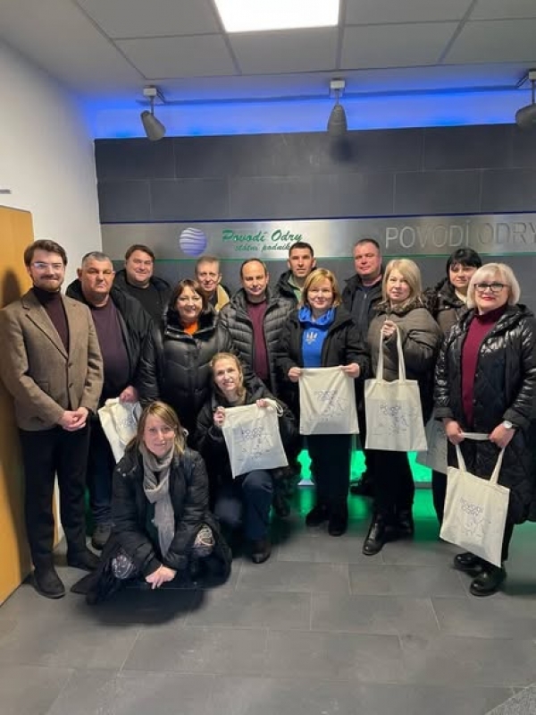 Наприкінці листопада 2025 року  представники громад Кіровоградської області ,  регіонального офісу водних ресурсів, громадських організацій Кіровоградщини взяли участь в навчальній поїздці організованій ГО &laquo;Флора&raquo; та NESEHNUTI